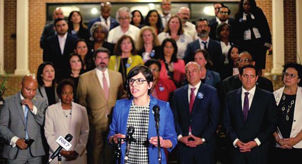 Texas Democrats Abandon House Floor, Blocking