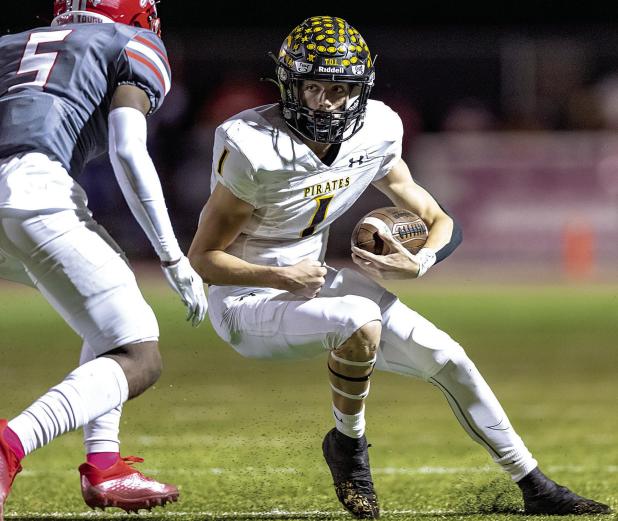 Pirates Edge out Tigers in Thriller 36-29 www.texasbankandtrust.