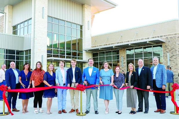 Forney ISD Holds Dedication Ceremony for Don R. Willett Elementary School