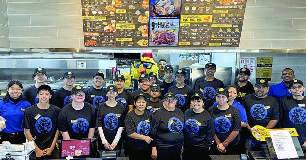 Golden Chick Opens Restaurant in Crandall