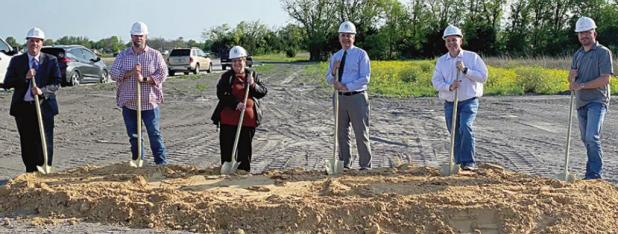 FISD Breaks Ground on New Aquatic Center