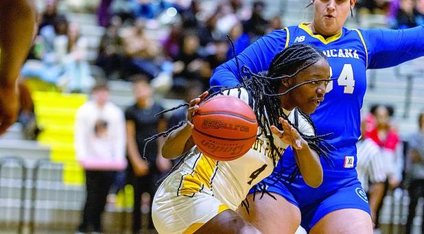 Crandall Lady Pirates Beat Corsicana Lady Tigers 53 to 27