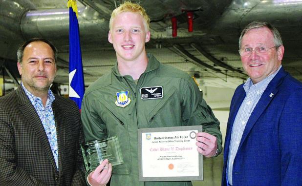 Forney Senior Soars at Flight Academy