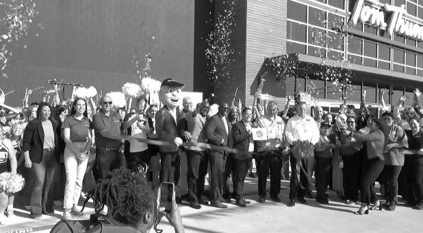 Forney Chamber Ribbon Cutting