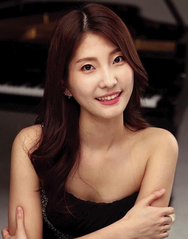 First Presbyterian Church Welcomes Accompanist Mideum Chung