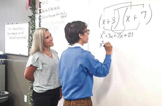 Warren Middle School Teacher Honored With National Award