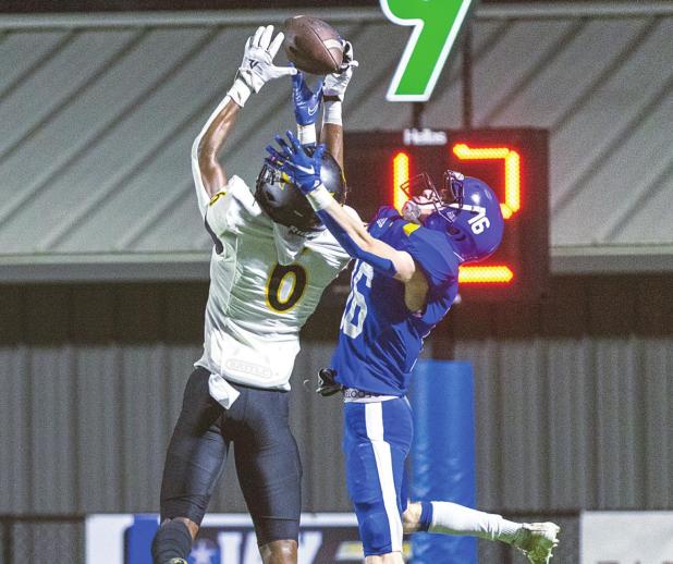 Crandall Opens District Play with Convincing Win over Sulphur Springs