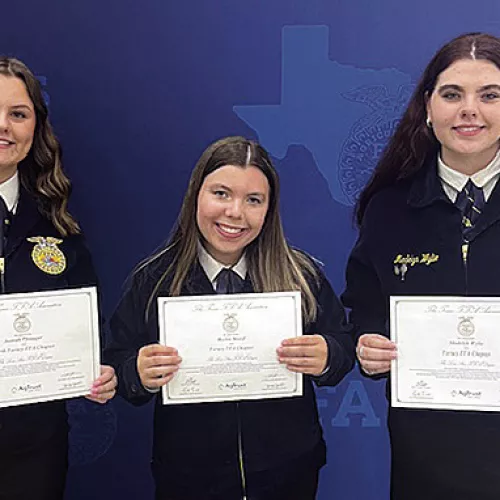 Forney ISD FFA Members Receive