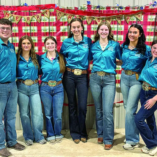 District 1 FFA Officers Support Kaufman County Pet Adoption Center