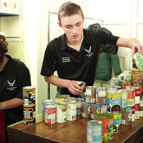 Forney ISD Families, Students and Staff Donate more than 10,000 Items to Local Forney Food Pantries
